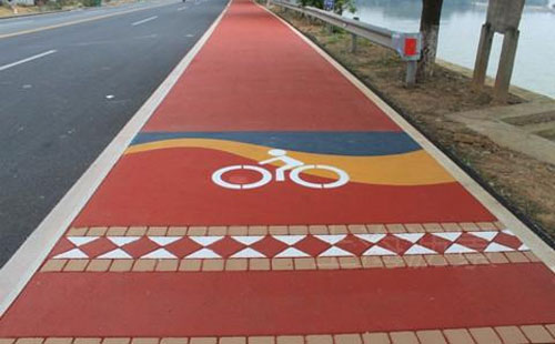 夏河彩色路面解决方案：环氧地坪的新趋势